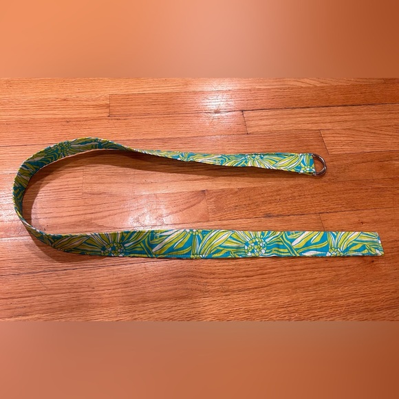 Lilly Pulitzer patterned fabric D-Ring Belt - Picture 4 of 6